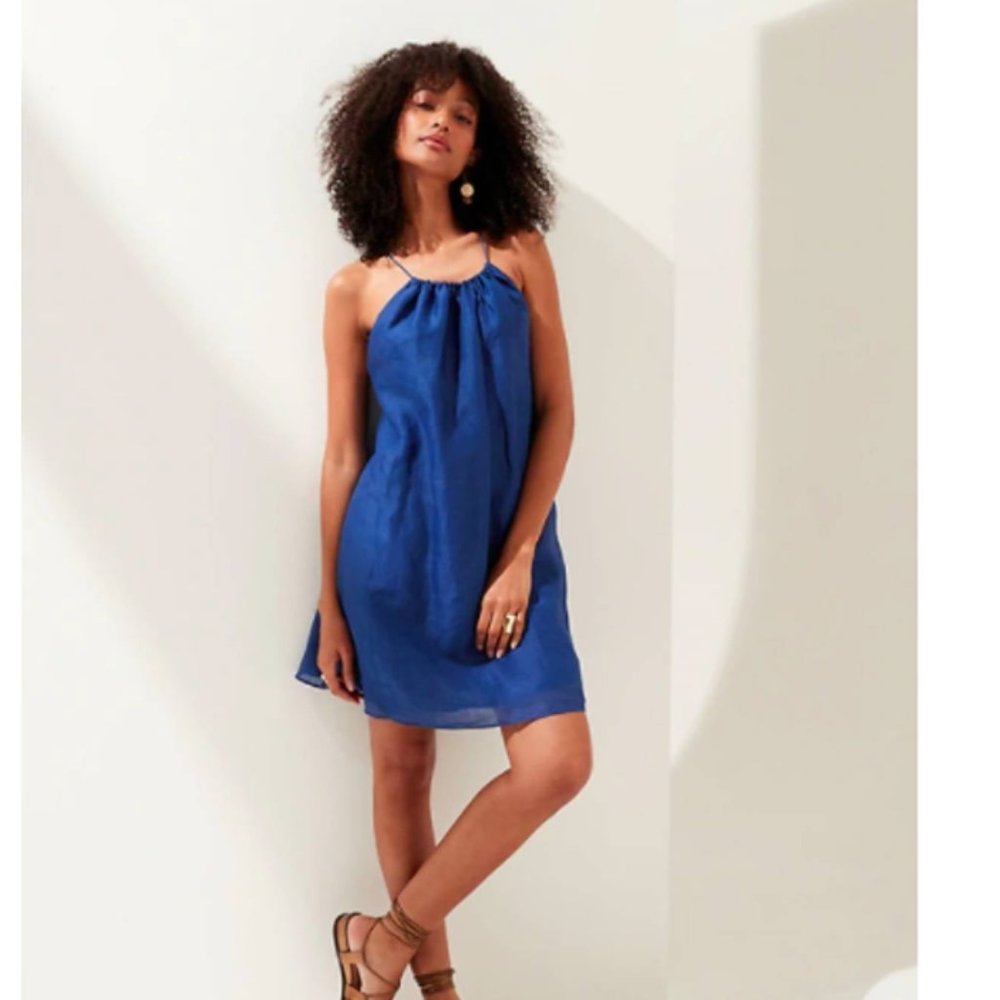 NWT BANANA REPUBLIC BACKLESS HALTER DRESS